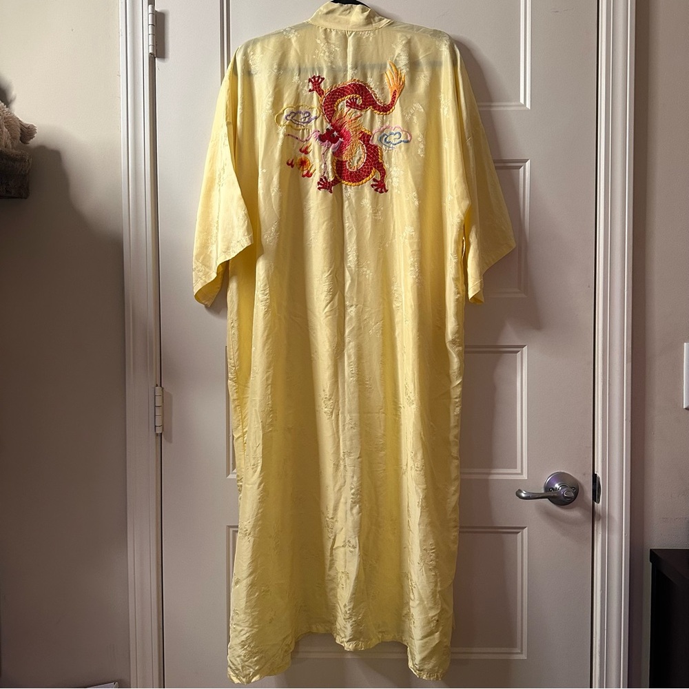 Vintage Buttercup Yellow Silk Kimono-style Dressing Gown